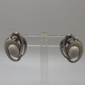 VTG Silver tone White Enamel Studs Earrings